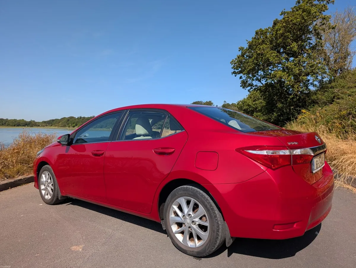 Toyota Corolla Luna 1.3L Petrol Saloon (2016) - Image 3