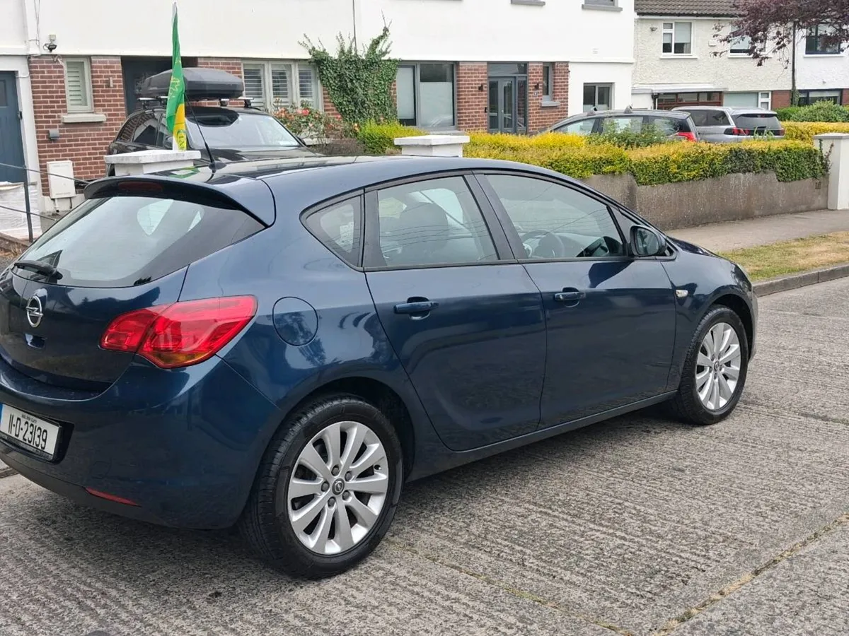 Opel astra for sale just passed nct today - Image 2