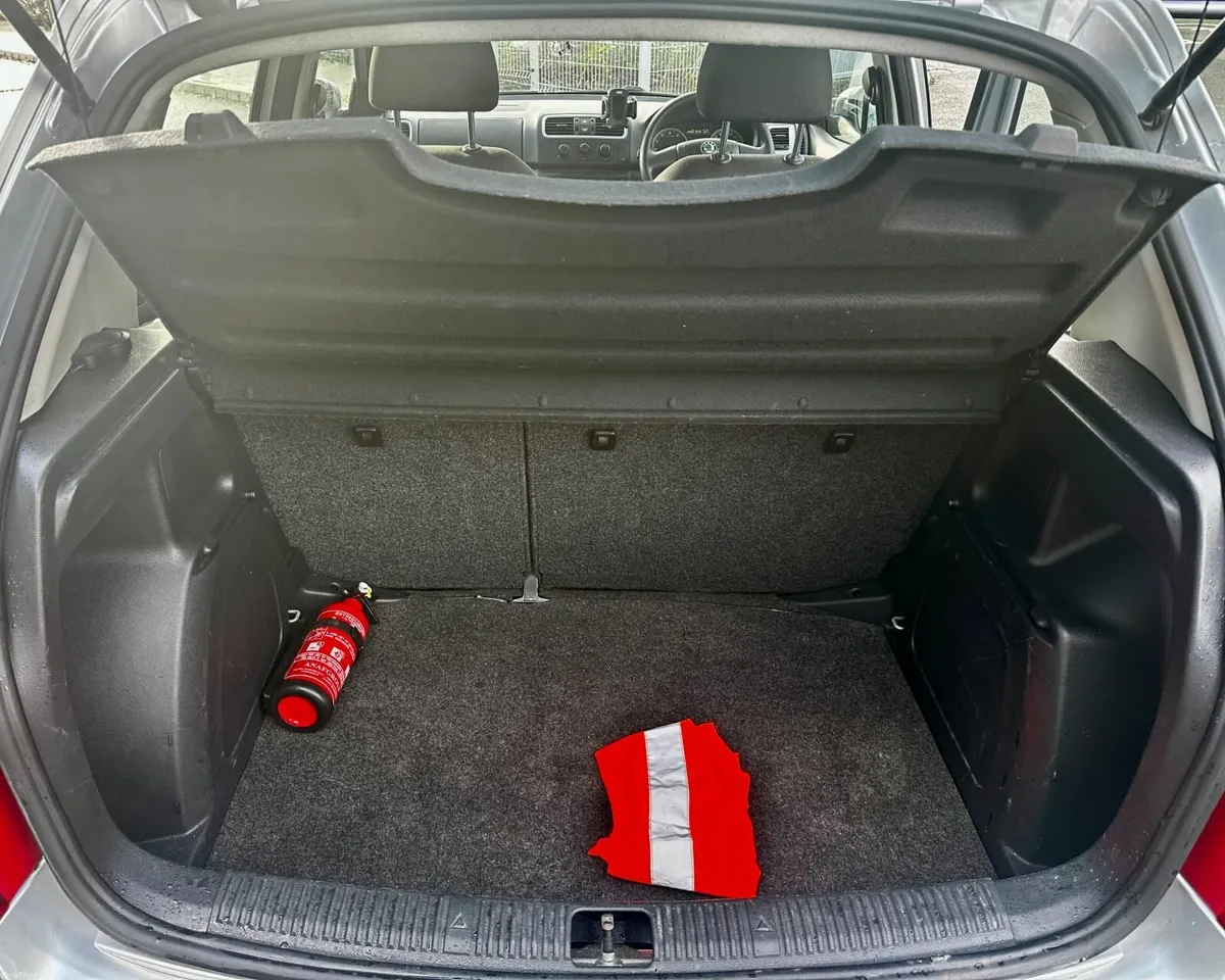 Skoda Fabia 2010 - Image 3