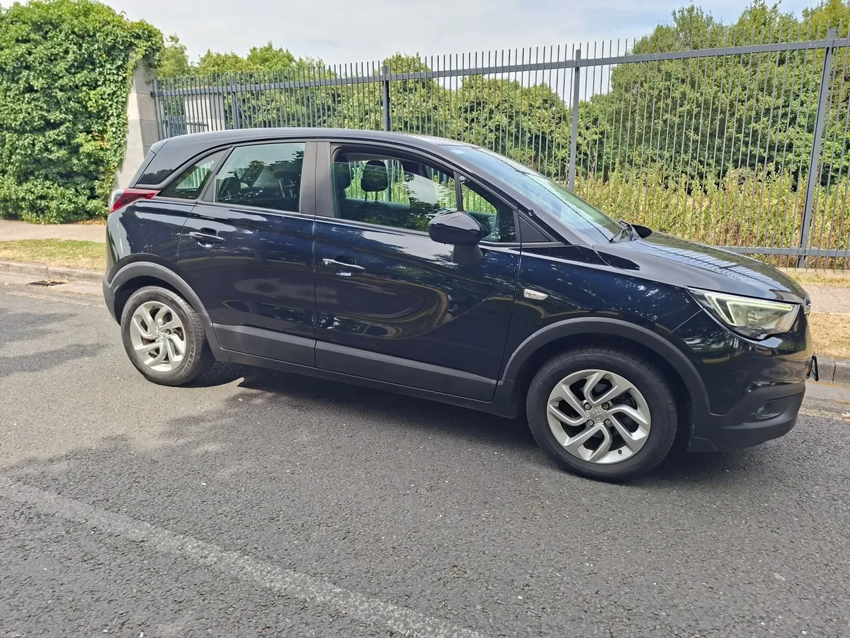 Opel Crossland X 2019 - Image 1