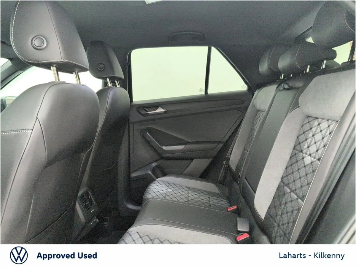 Volkswagen T-Roc R-LINE 1.0 TSI M6F 110 *SPORTS SU - Image 6