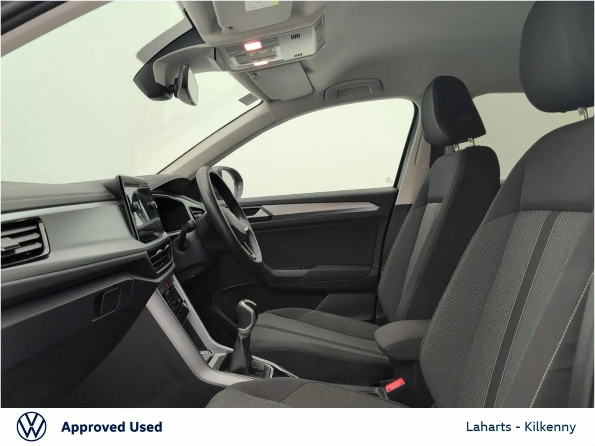 Volkswagen T-Roc EDITION 75 2.0TDI 116HP *WIRELESS - Image 4