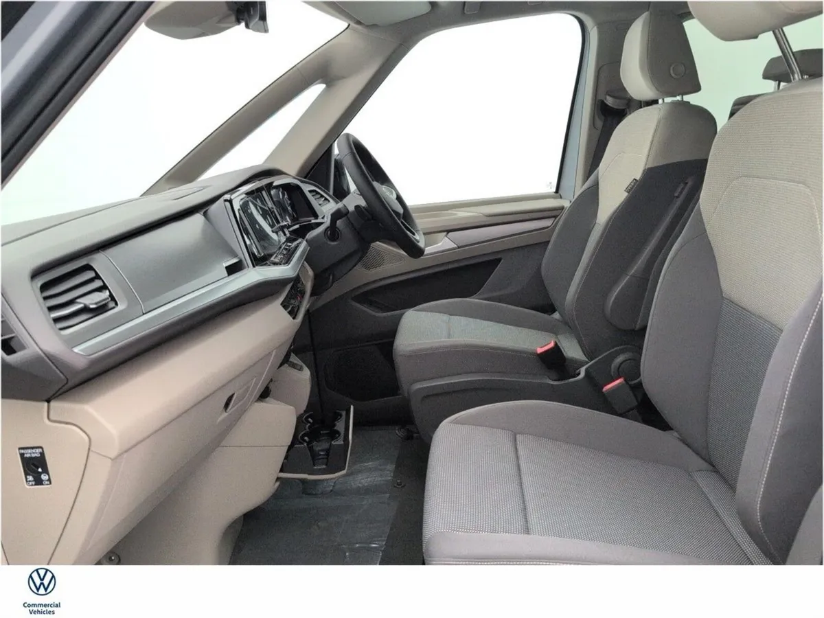 Volkswagen Multivan LWB LIFE PHEV 240HP AUTO 4MOT - Image 4