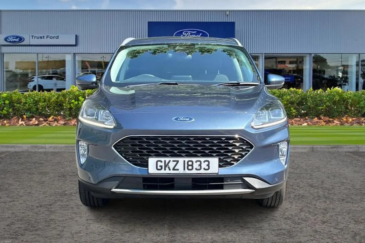 Ford Kuga Titanium Edition - Image 6