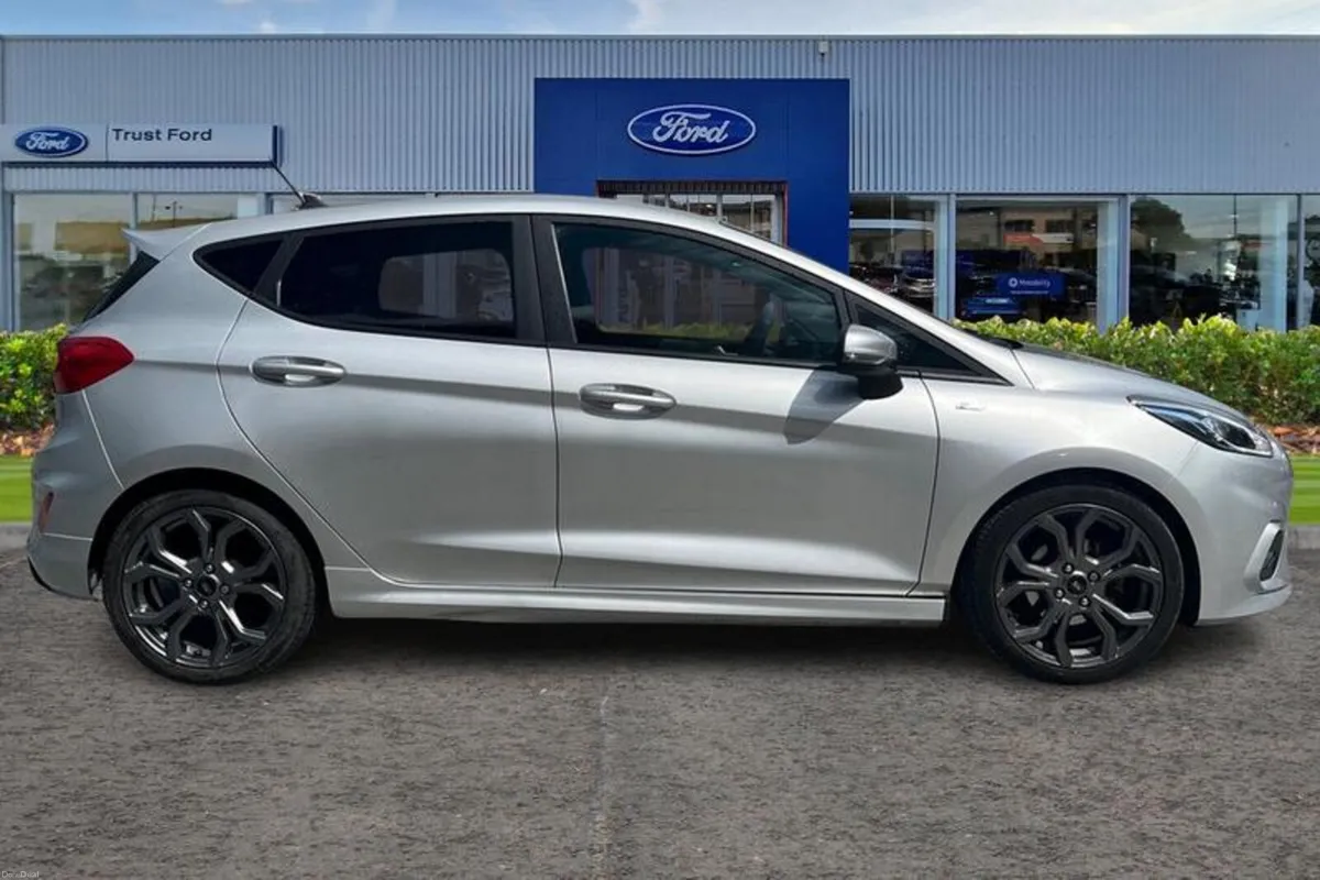 Ford Fiesta ST-Line Edition - Image 3