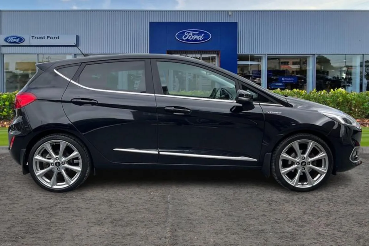 Ford Fiesta 1.0 EcoBoost 5dr - Image 3