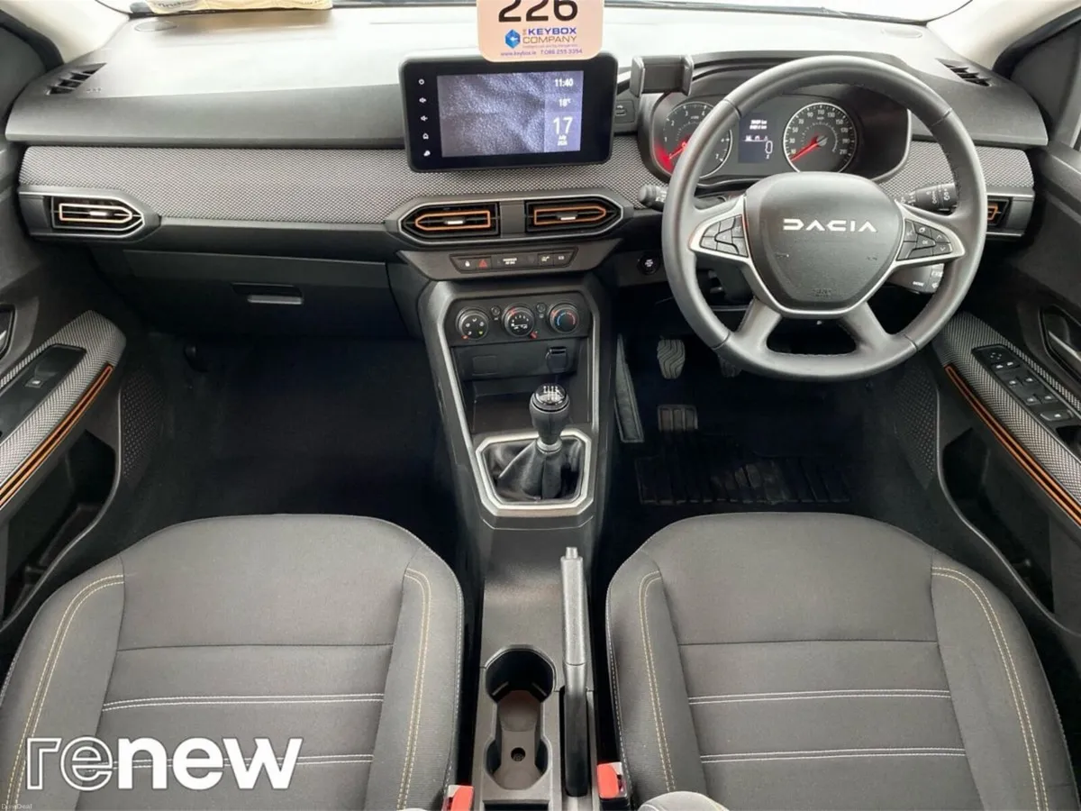 Dacia Sandero Stepway TCe 90 STEPWAY Expression - Image 3