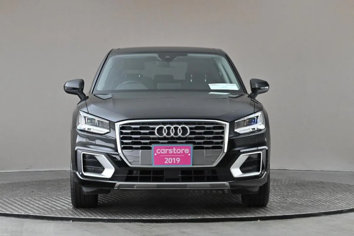 Audi Q2 1.0 TFSI S-TR0NIC **EL. SUNROOF**REVERSE C - Image 2