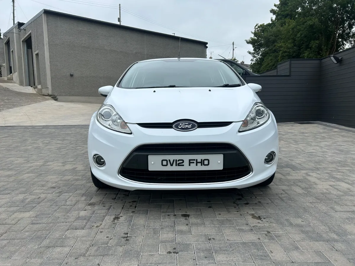 2012 FORD FIESTA ZETEC 1.2 PETROL GREAT CAR - Image 2