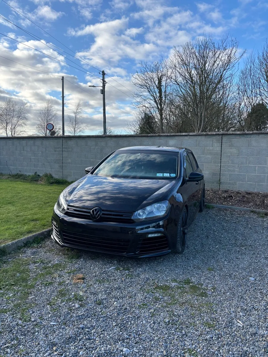 VW Golf 2011 1.6 TDI - Image 2