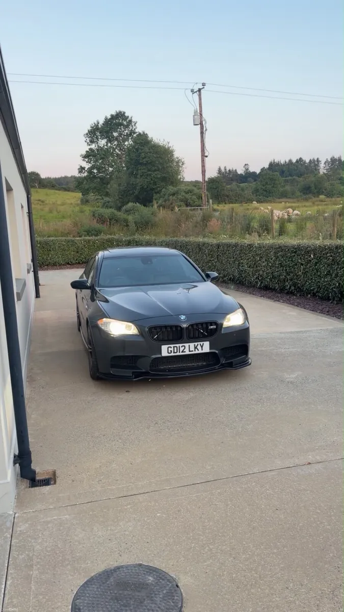 BMW M5 - Image 1