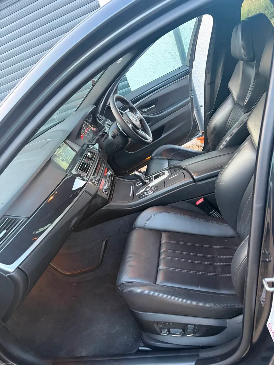 BMW M5 - Image 4
