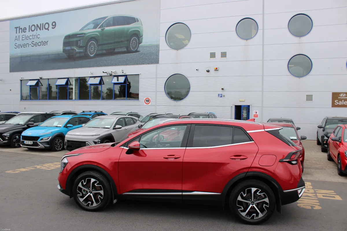 Kia Sportage 2023 - Image 2