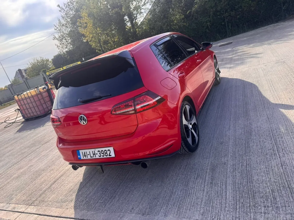 2014 Volkswagen Golf GTI | Manual - Image 3