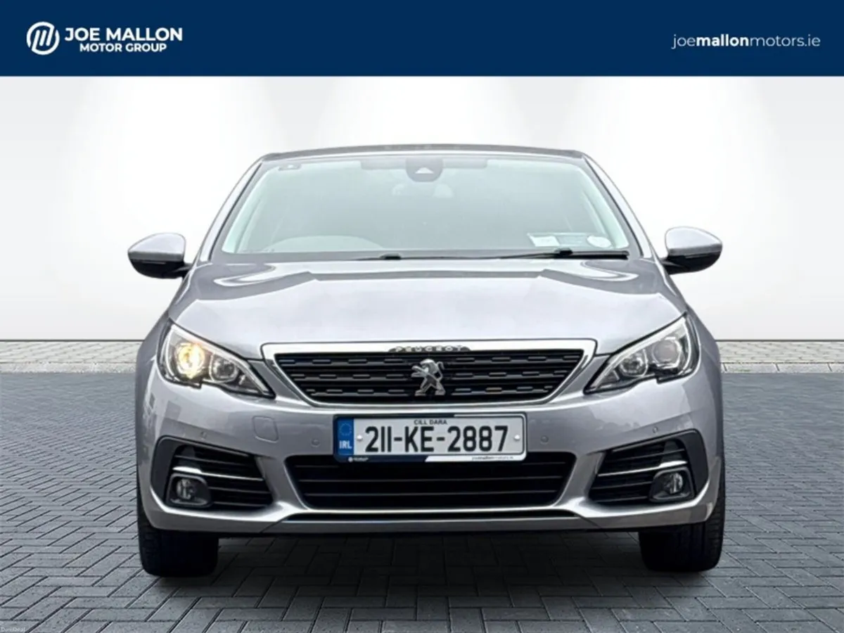 Peugeot 308 1.2 PureTech 130bhp Allure ** Amazing - Image 4