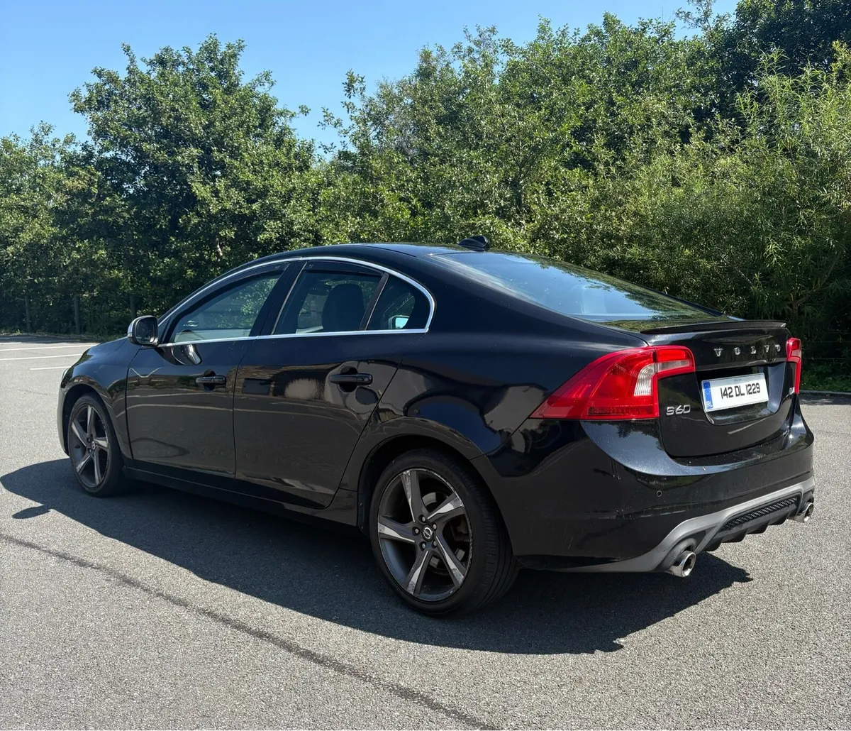 Volvo S60 2.0D4 R Design - Image 4