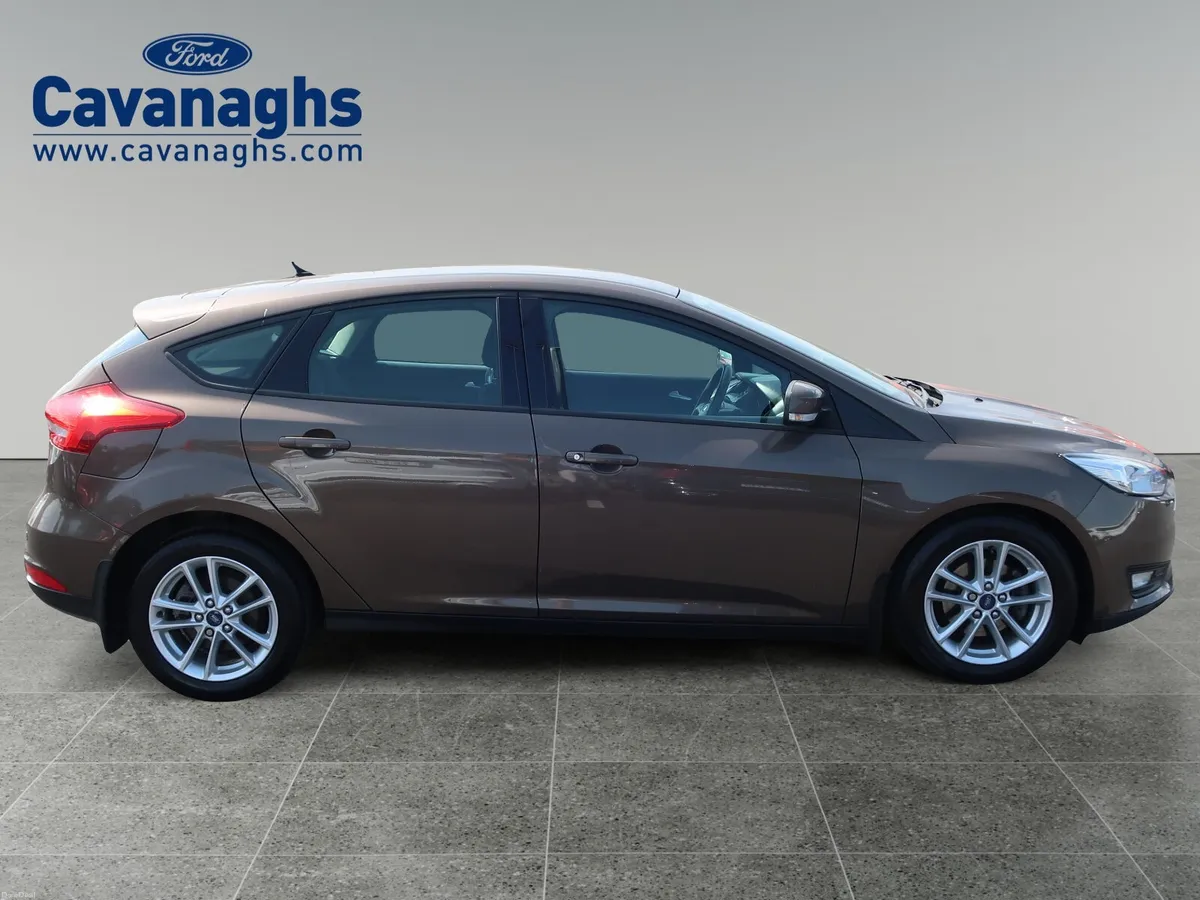 2017 Ford Focus 1.5TD STYLE 5DR Powershift 120PS - Image 5