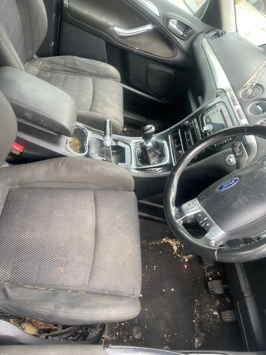 Car - Image 5