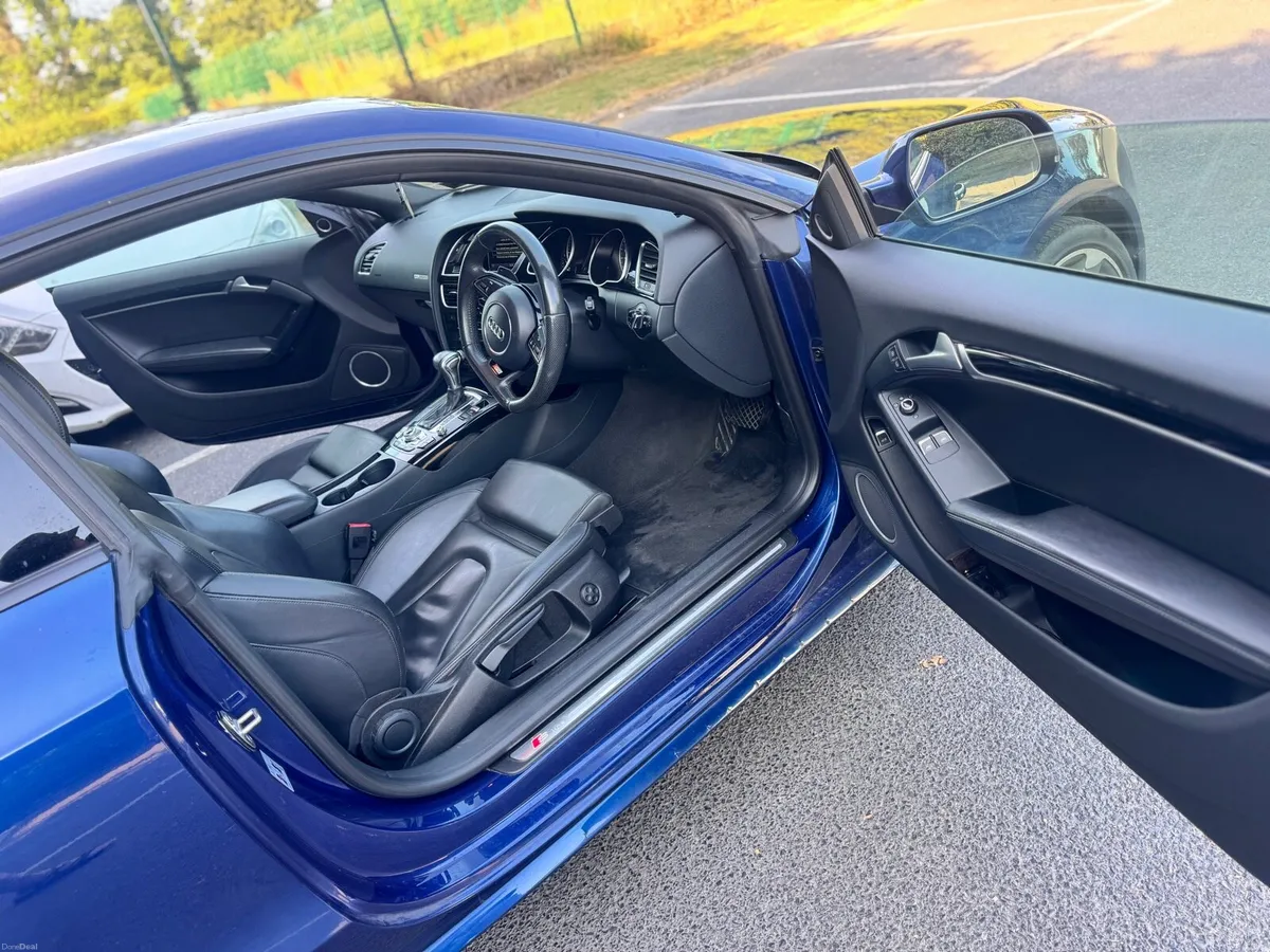 Audi a5 S line automatic , black edition high spec - Image 5