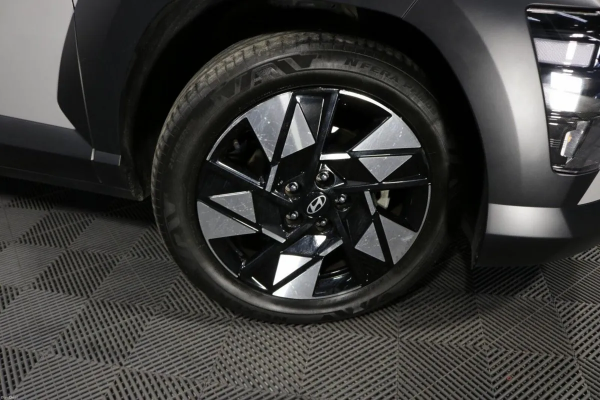 Hyundai KONA HYBRID ELEGANCE 1.6L PETROL AUTOIMATI - Image 4