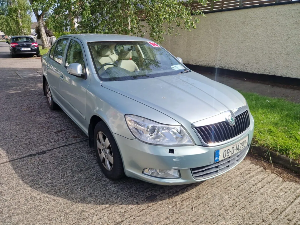 Skoda Octavia 2009 - Image 1
