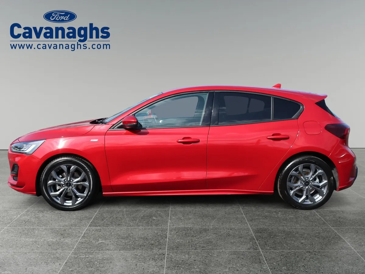 2025 Ford Focus ST-LINE 1.0T 5DR 125PS mHEV - Image 2
