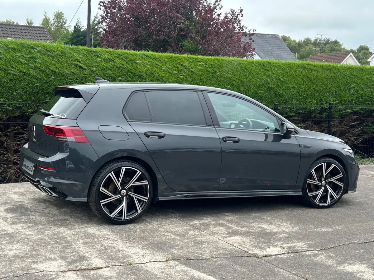 24Volkswagen Golf 1.5 Tsi R-line €25850 inc Vrt - Image 4