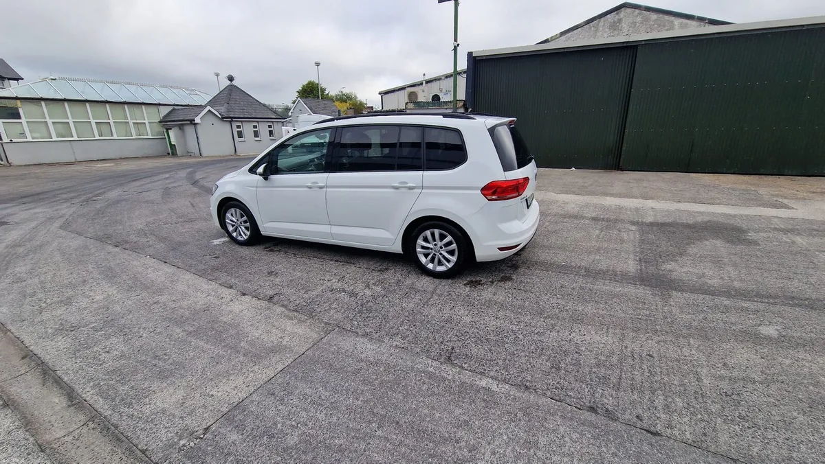 Vw touran - Image 1