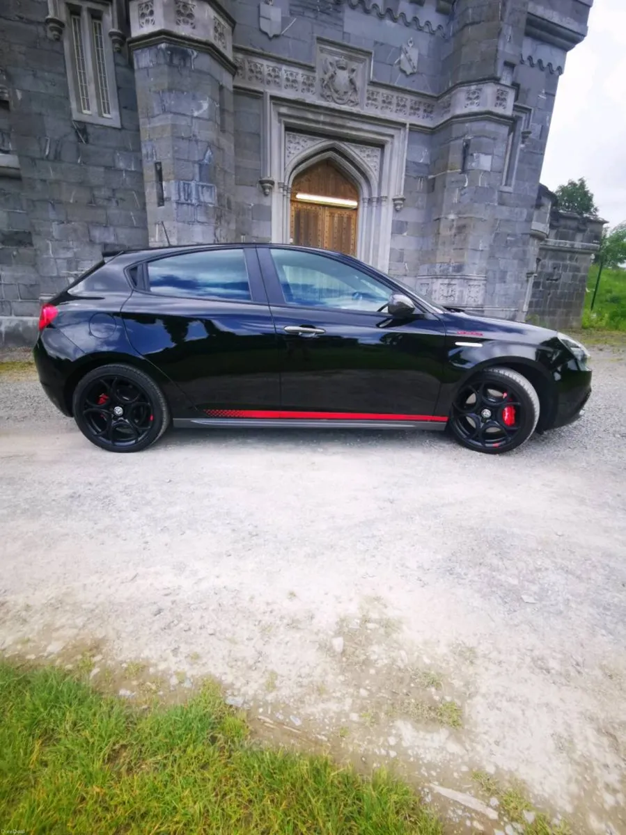 Alfa Romeo 1750  Giulietta Veloce S - Image 1