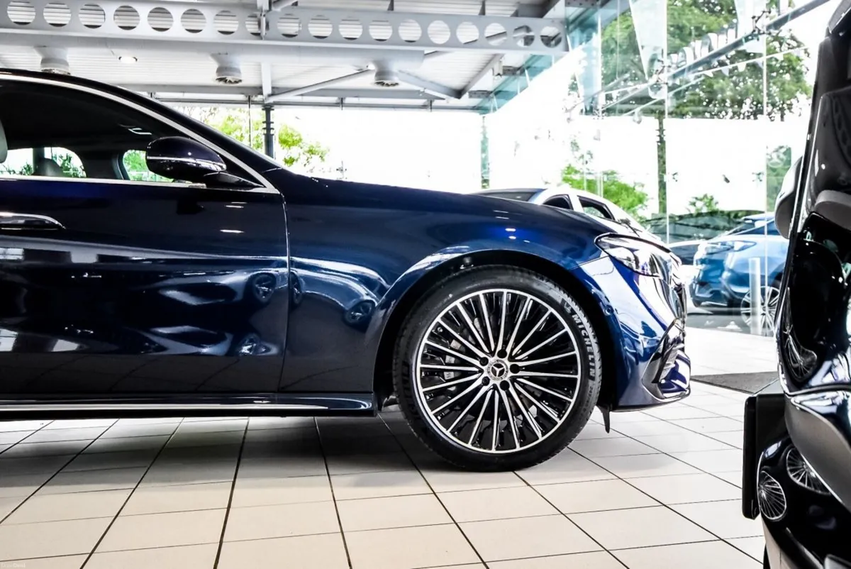 Mercedes-Benz E-Class Demo E300de AMG Plus 20" All - Image 6