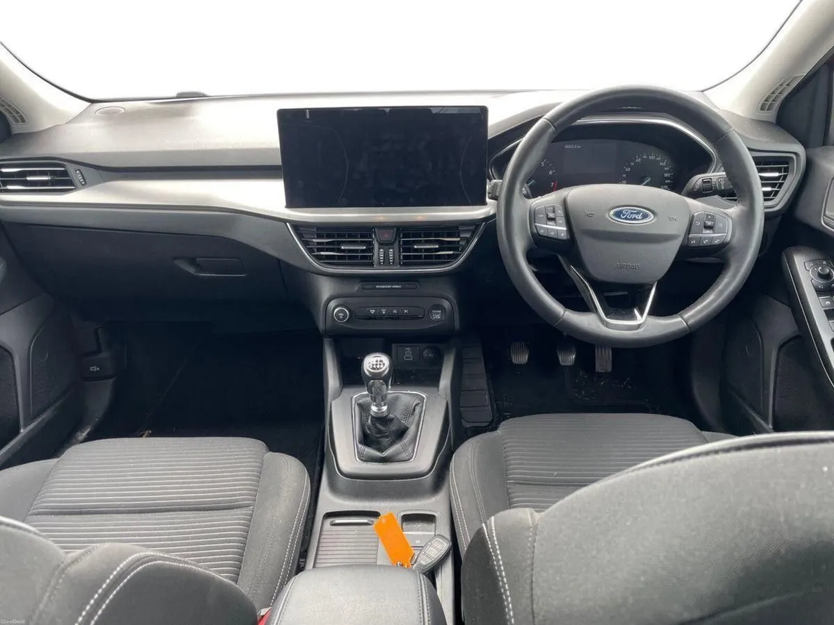 Ford Focus 1.0L EcoBoost 125PS Titanium - Image 2