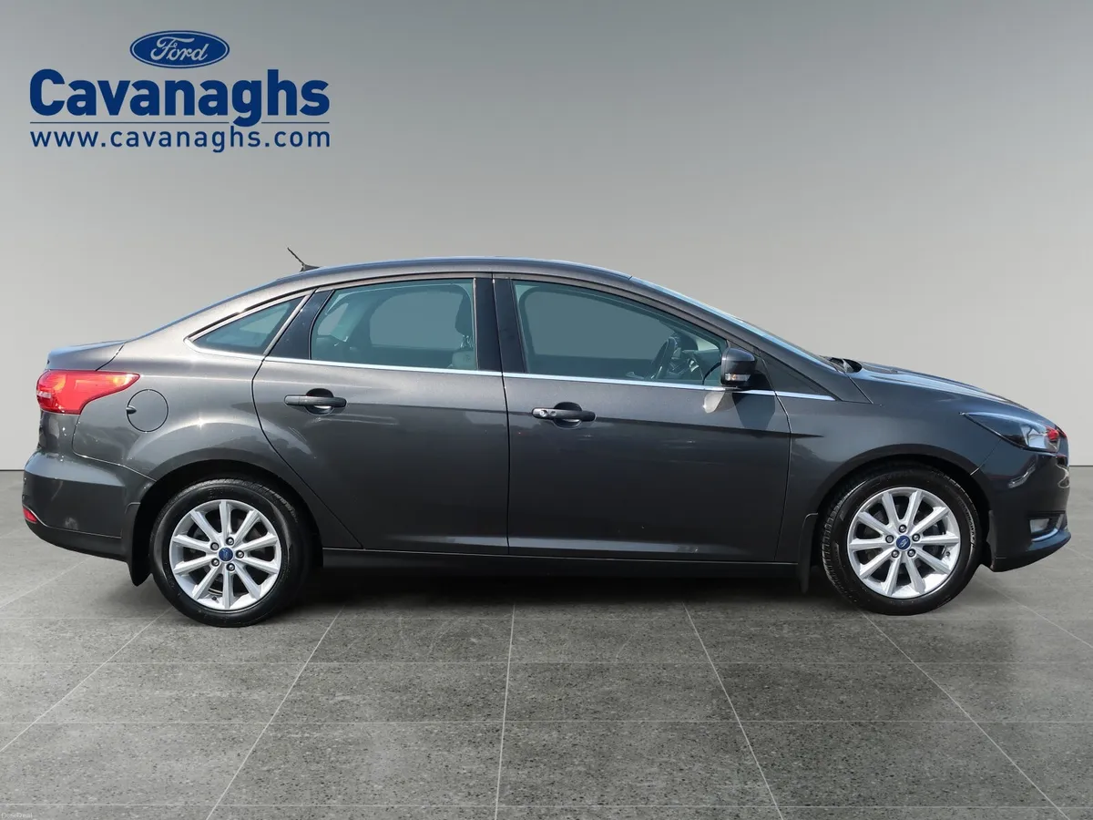 2017 Ford Focus 1.0 TITANIUM 4DR 125PS - Image 5