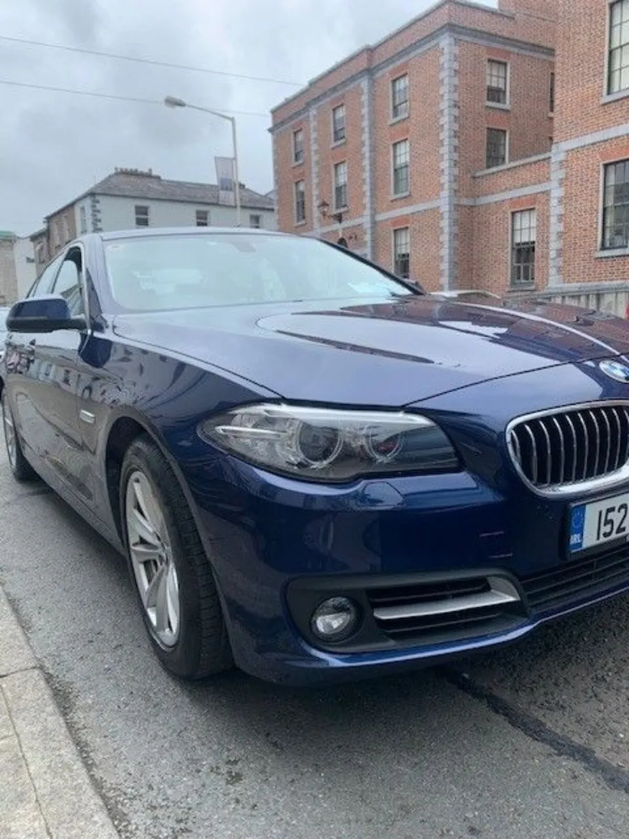 BMW 5-Series 2015 - Image 2