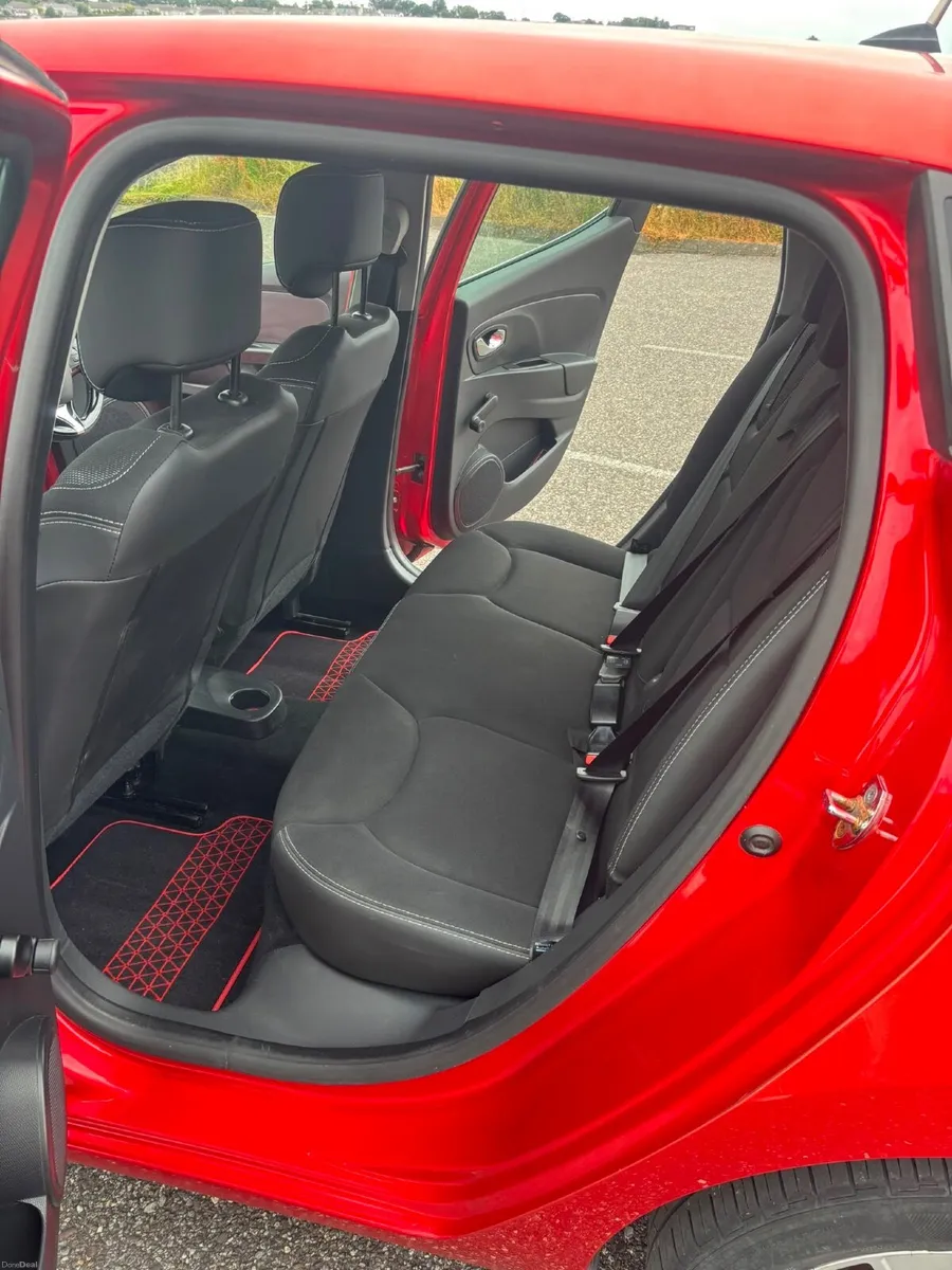 Renault Clio 2015 - Image 5