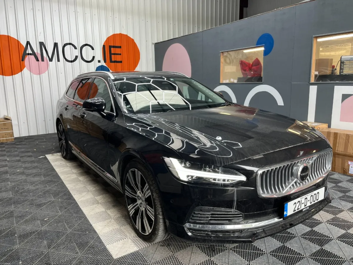 Volvo V90 2022 VOLVO V90 T8 PLUG-IN 2.0 AUTOMATIC - Image 1