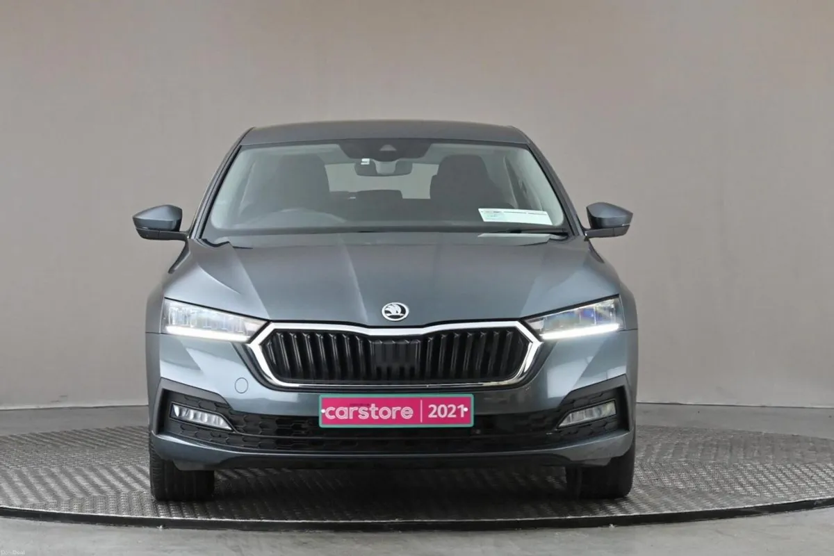 Skoda Octavia 2.0TDI AMBITION 150BHP 6SPD - Image 2