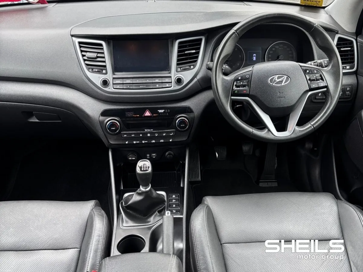 Hyundai Tucson 1.7 D Executive - Image 3