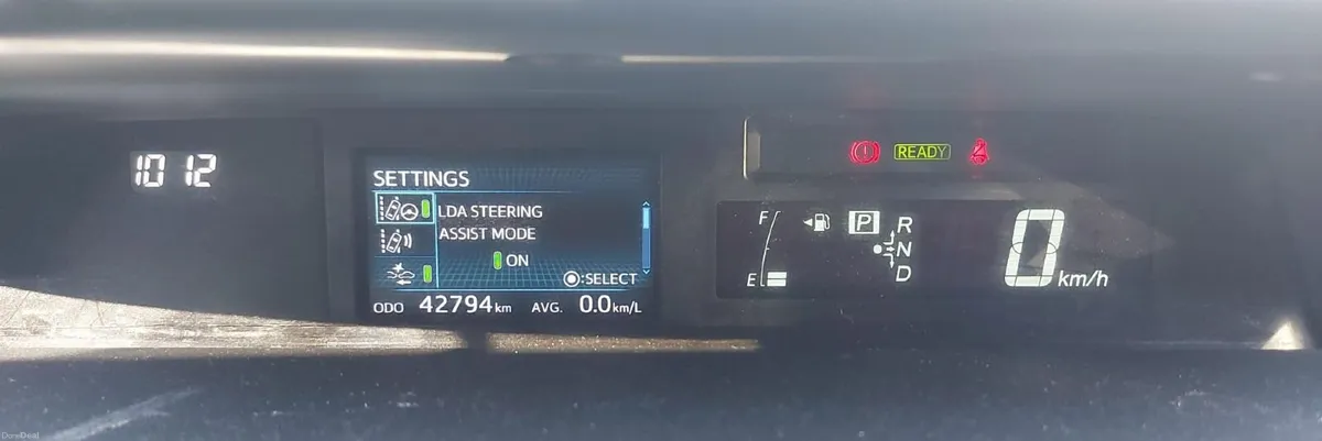 Toyota Prius 2018 - Image 1