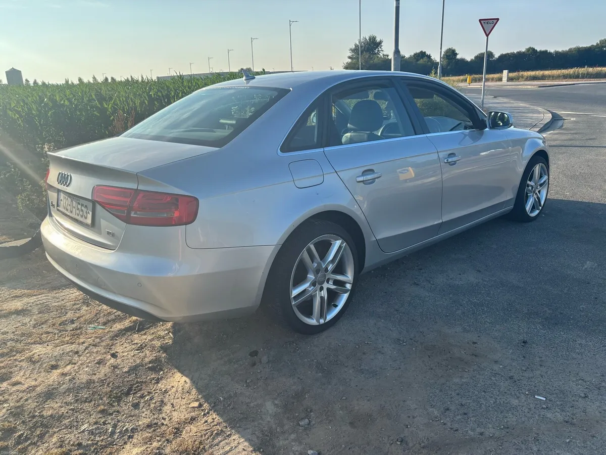 Audi A4 - Image 2