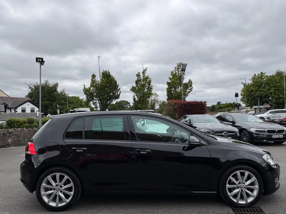 152 Volkswagen Golf 1.6 Diesel Highline *Low Kils* - Image 4
