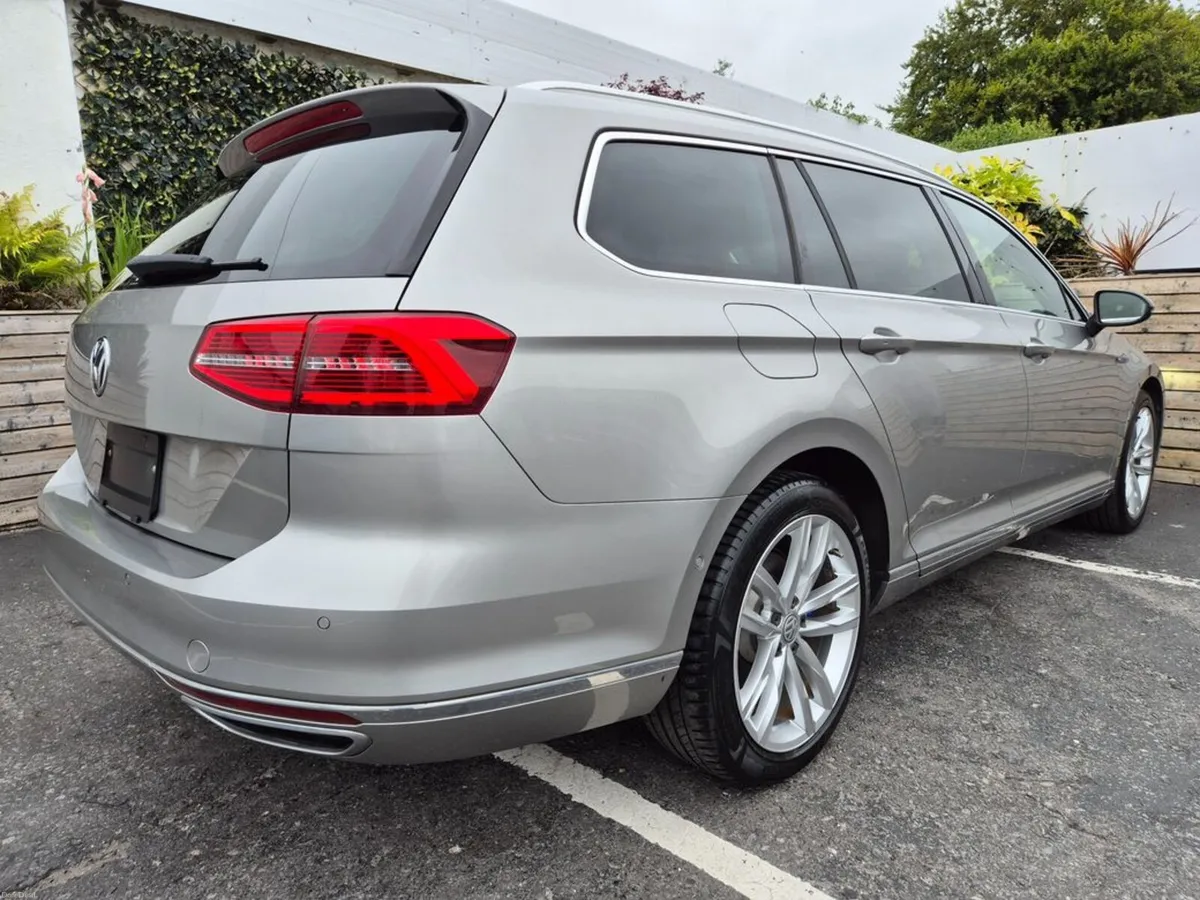 Volkswagen Passat 1.4 GTE / ADVANCE TOP SPEC / LOW - Image 5