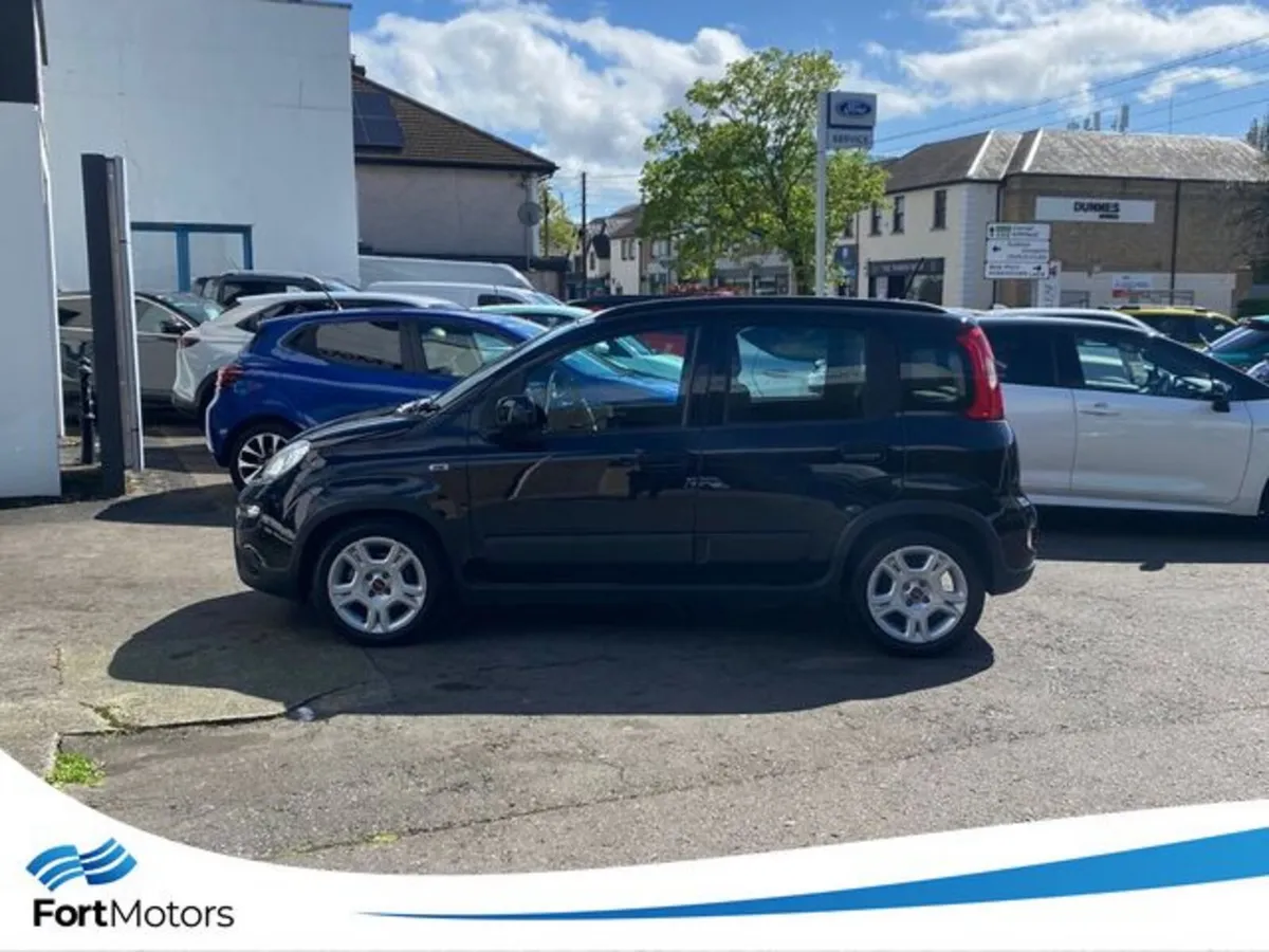 Fiat Panda 1.0 Mild-Hybrid Petrol Manual - Image 5