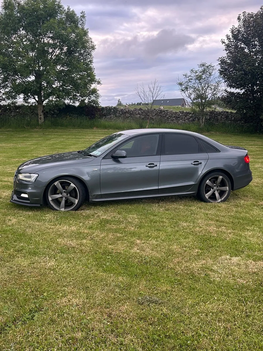 Audi A4 S-Line Black Edition - Image 2