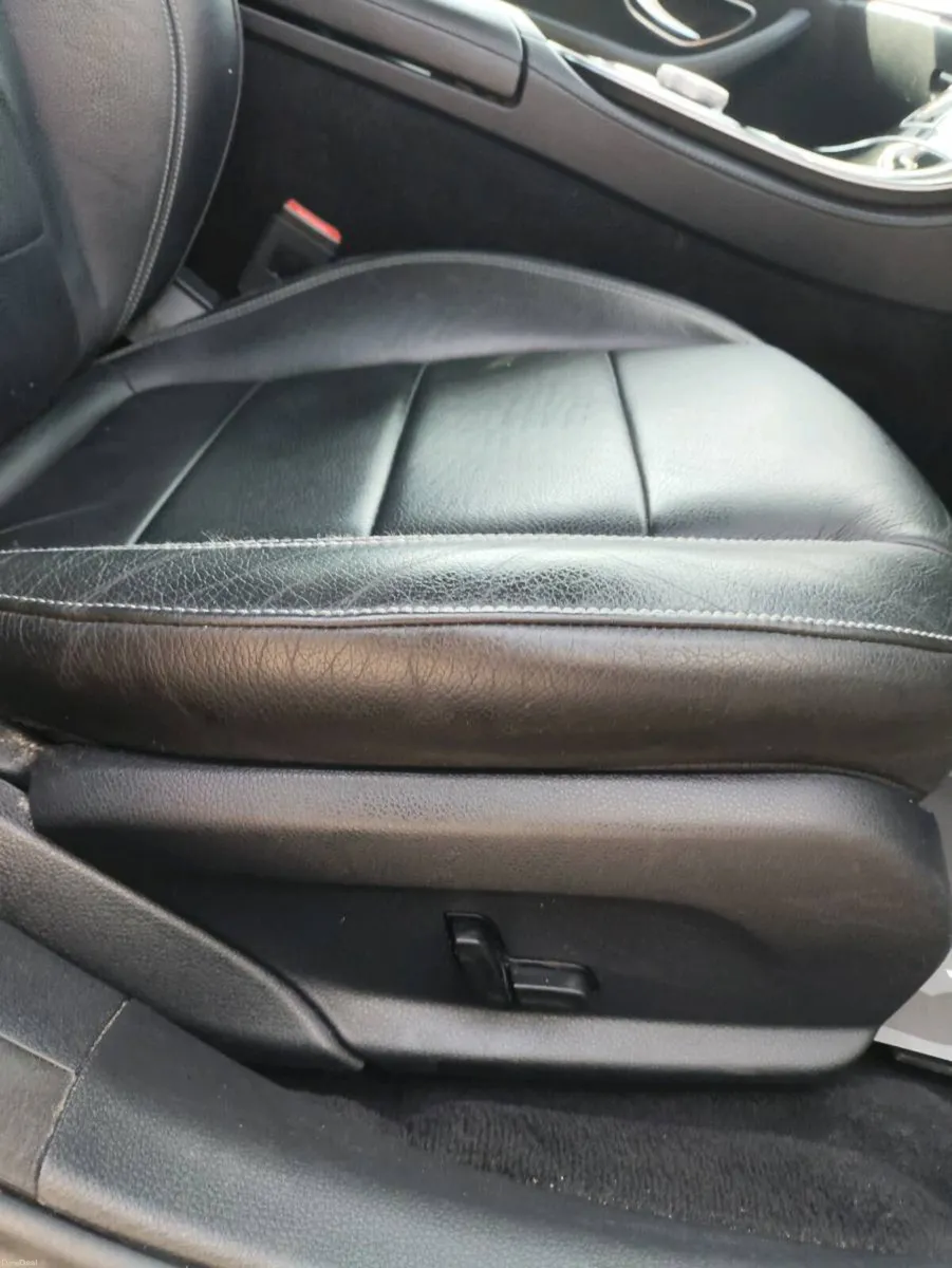 Car - Image 4