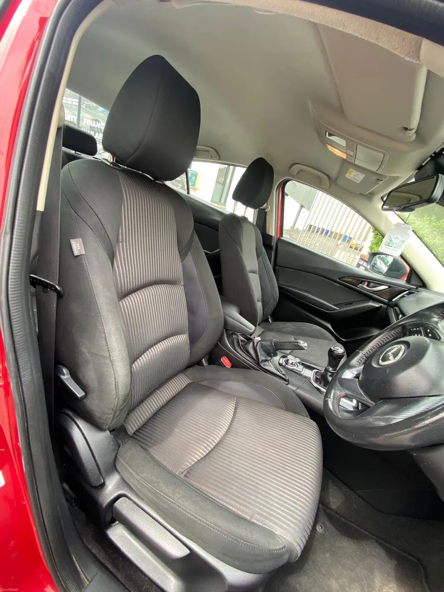 Mazda 3 2015 2.2 diesel - Image 5