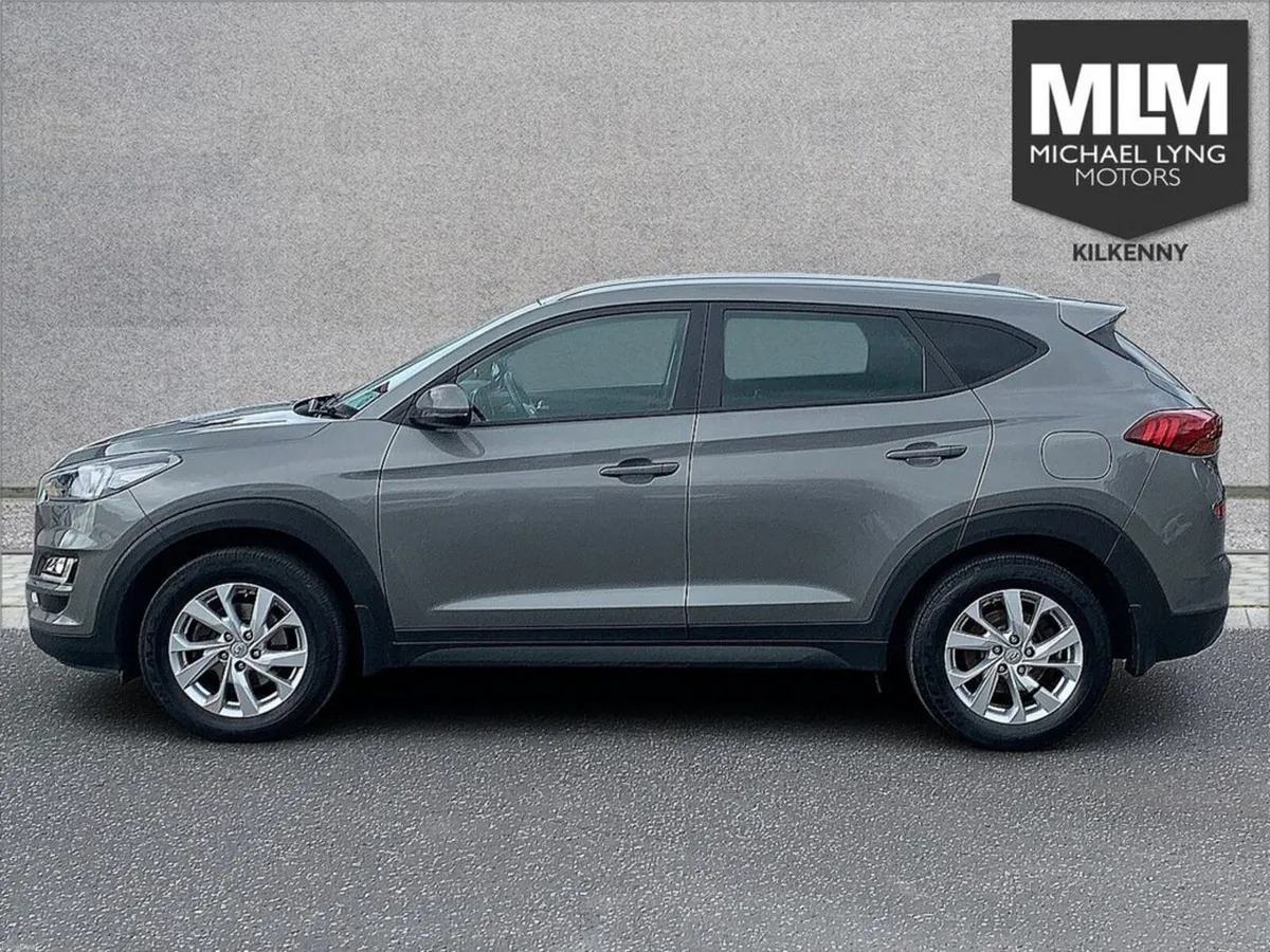 Hyundai Tucson 2WD Executive - Image 4