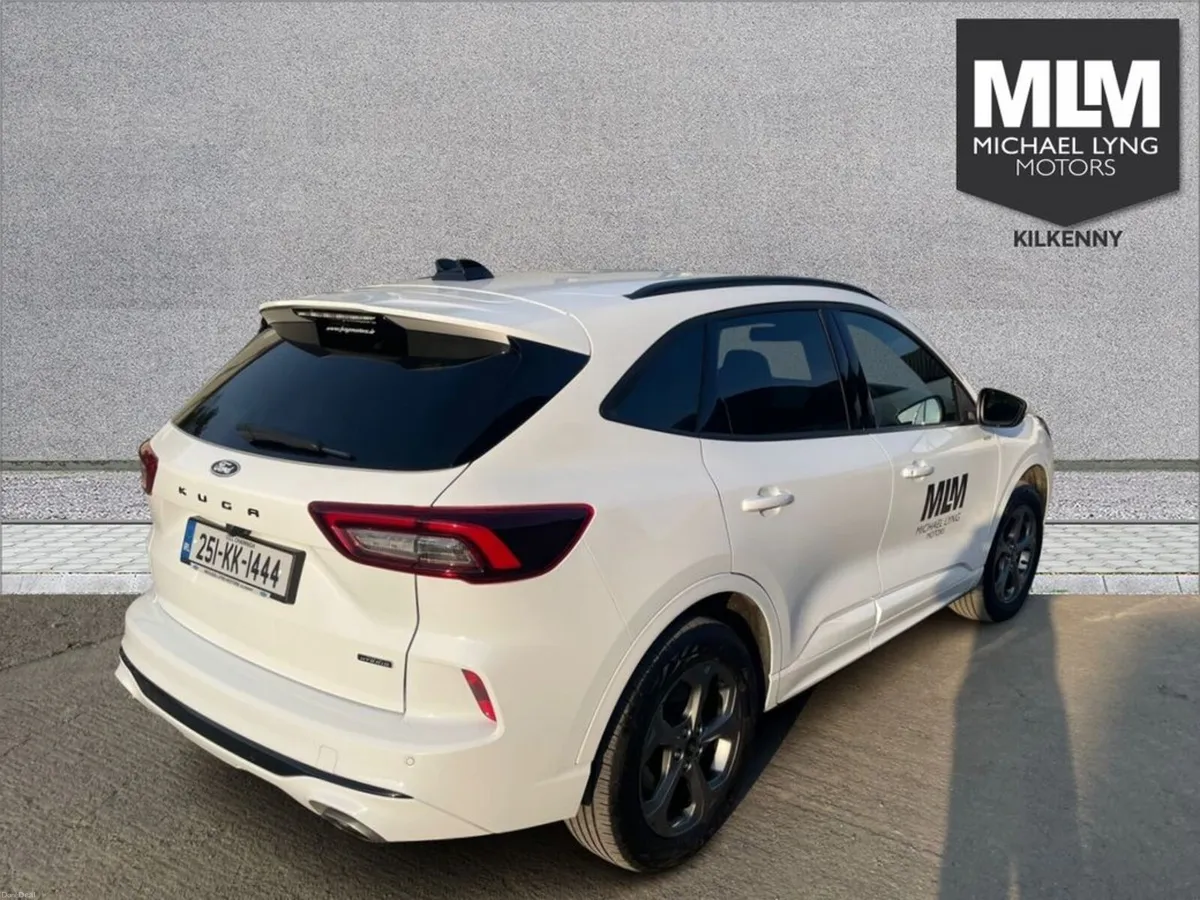 Ford Kuga 2.5 Duratec 243PS PHEV ST-Line Auto - Image 5