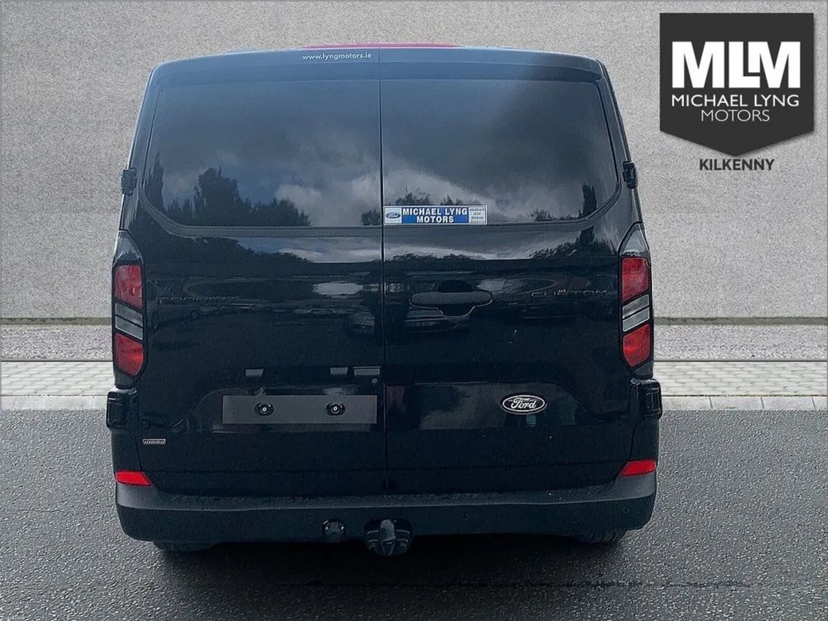 Ford Transit Custom DCIV, Price Ex VAT, 6 Seater C - Image 6