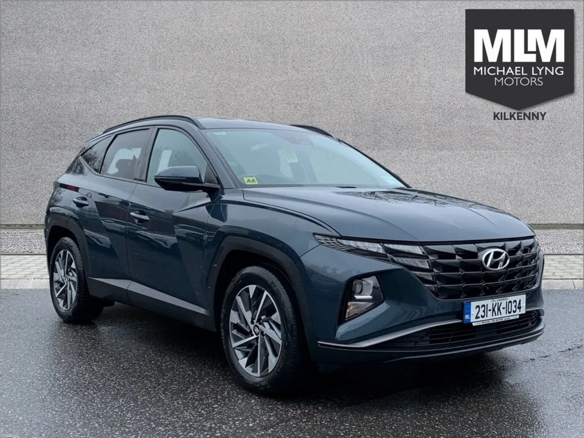 Hyundai Tucson IX35 EXECUTIVE 5DR - Image 1