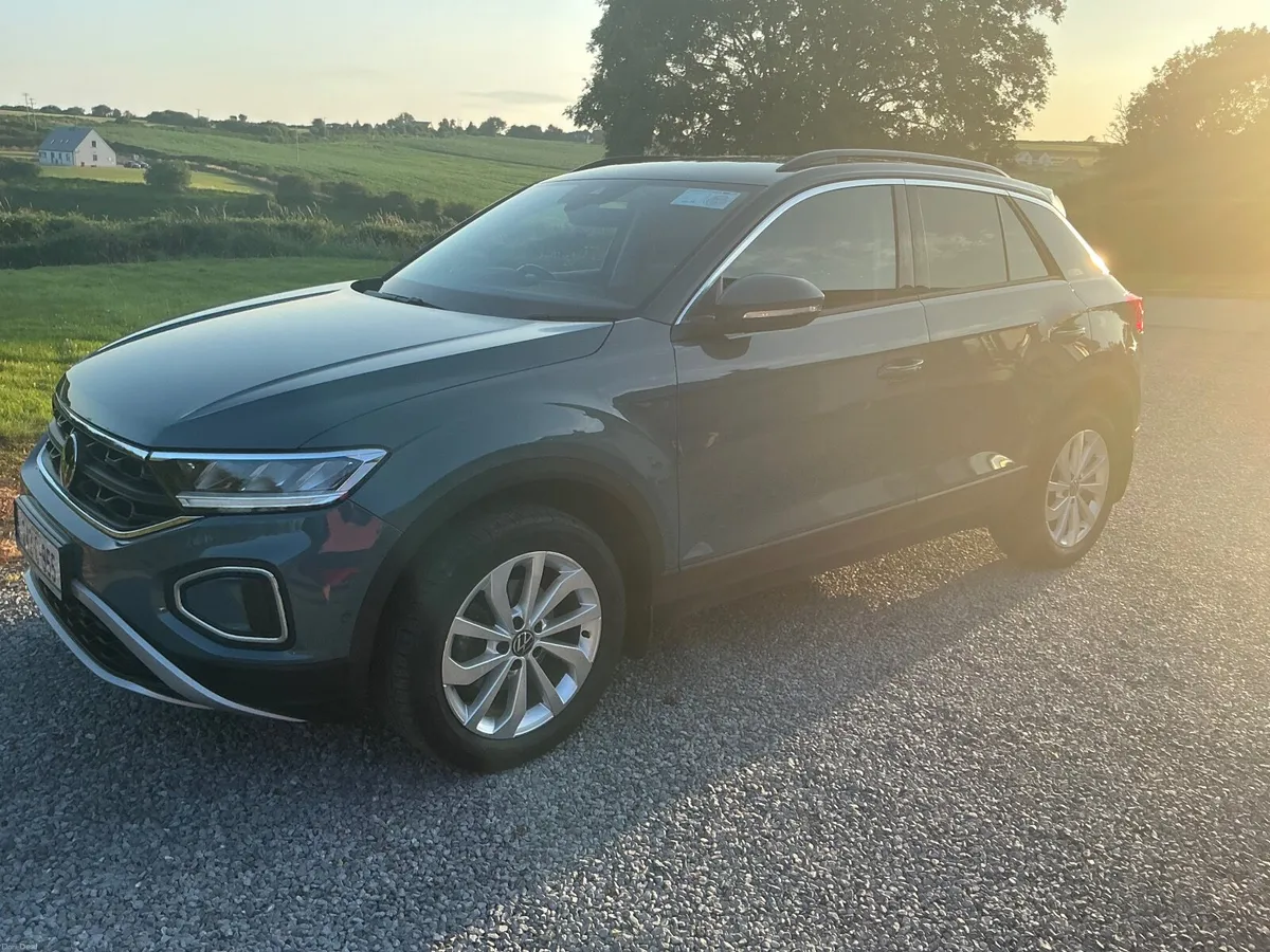 Volkswagen T-Roc 2024 - Image 4